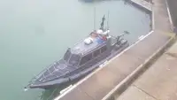 Kapal tinjauan untuk dijual