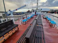 Kapal pelayaran untuk dijual