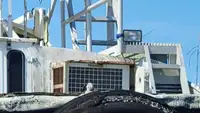 Kapal anak kapal untuk dijual