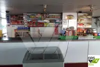 Kapal pelayaran untuk dijual