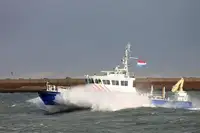 Kapal tinjauan untuk dijual