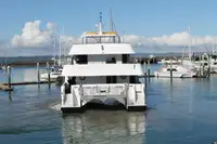 Kapal layar untuk dijual