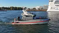 Kapal anak kapal untuk dijual