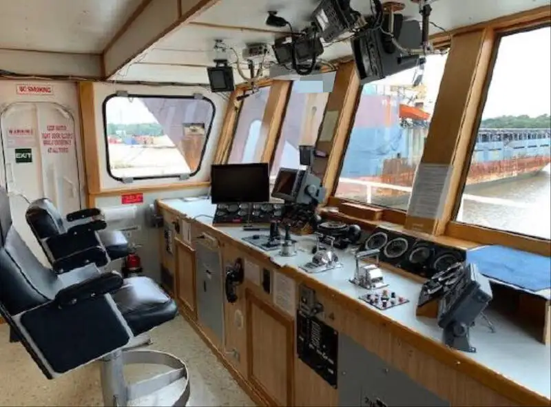 Kapal Bekal Pantas (FSV) untuk dijual