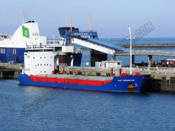 Kapal pengangkut pukal untuk dijual