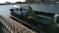 Kapal kerja untuk dijual
