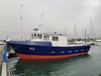 Kapal tinjauan untuk dijual