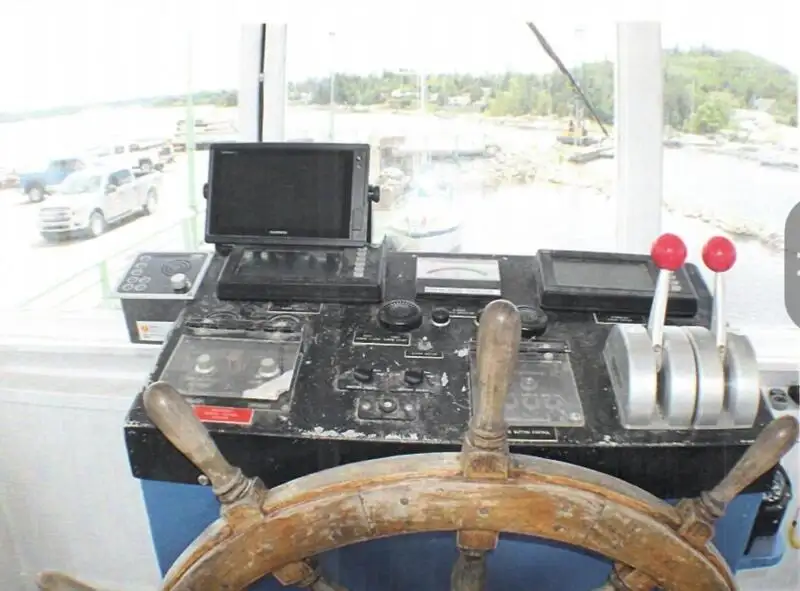 Kapal pelayaran untuk dijual