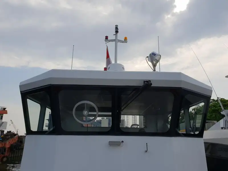 Kapal pelayaran untuk dijual