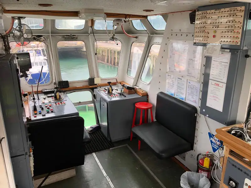 Kapal tunda untuk dijual