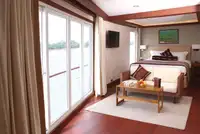 Kapal pelayaran untuk dijual