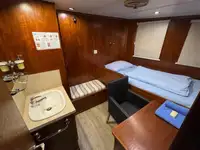 Kapal kontena untuk dijual