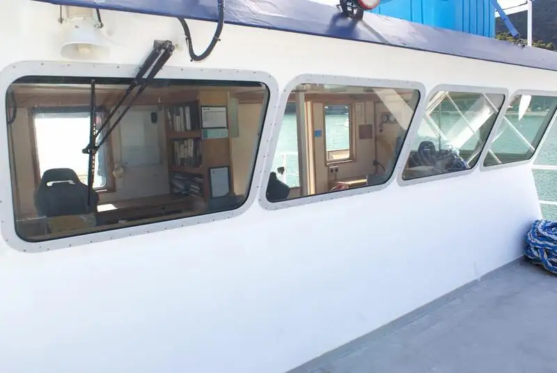 Kapal layar untuk dijual