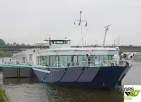 Kapal penginapan untuk dijual