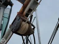 Kapal penyelamat untuk dijual
