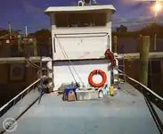 Kapal bekalan untuk jualan