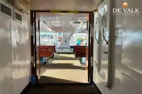 Kapal pelayaran untuk dijual