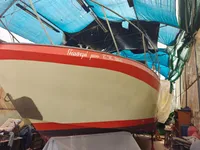 Kapal kerja untuk dijual