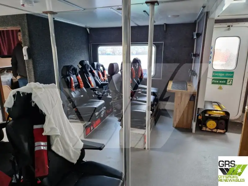 Kapal tinjauan untuk dijual