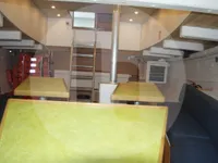 Kapal memancing untuk dijual