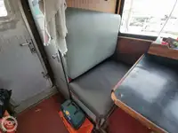 Kapal penyelamat untuk dijual
