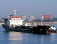 Oil/Chemical tanker untuk jualan