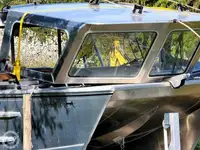 Kapal layar untuk dijual