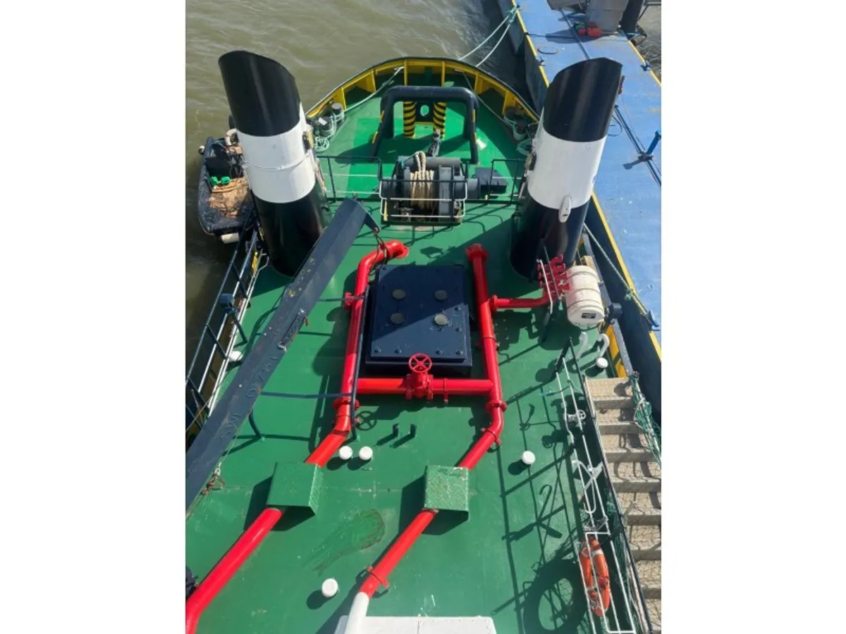 Kapal tunda untuk dijual
