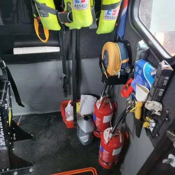 Kapal rondaan untuk dijual