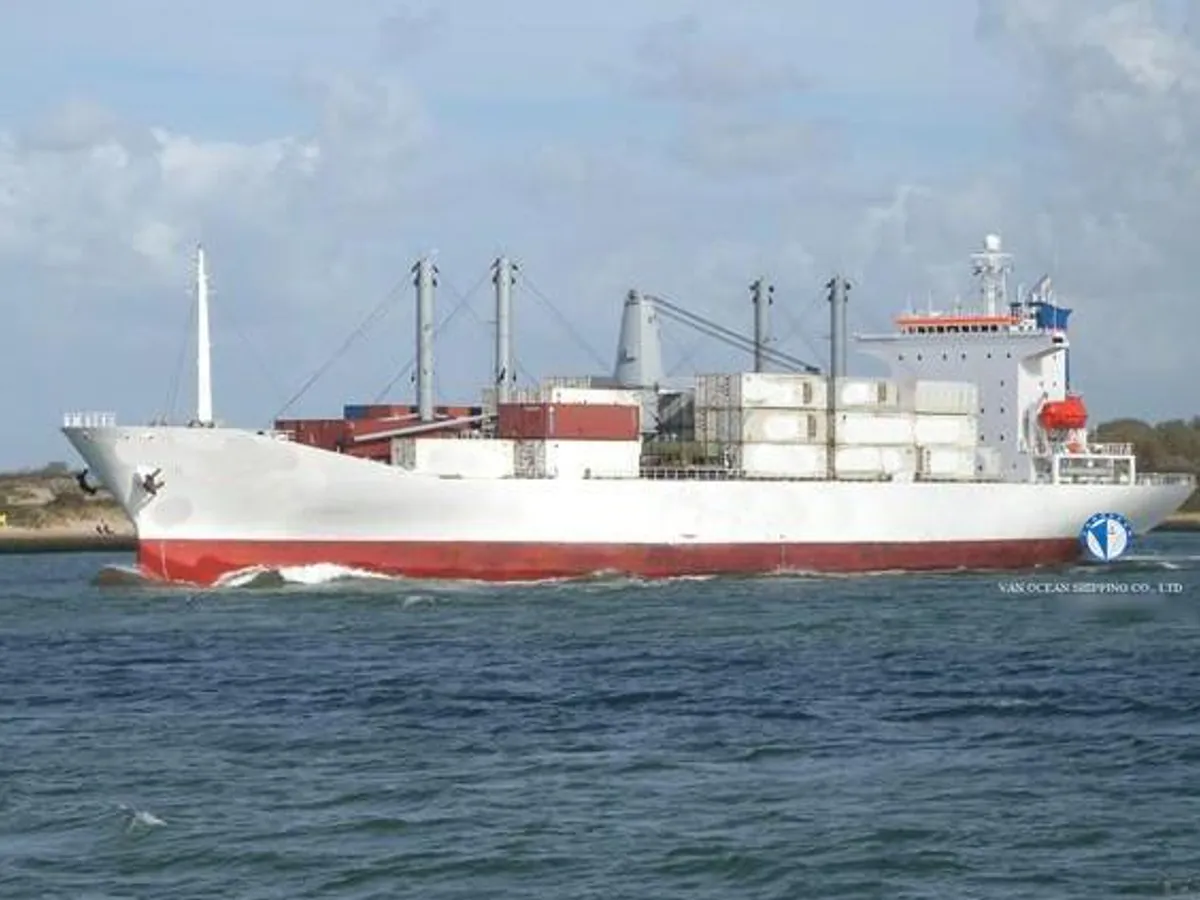 Kapal peti sejuk untuk dijual