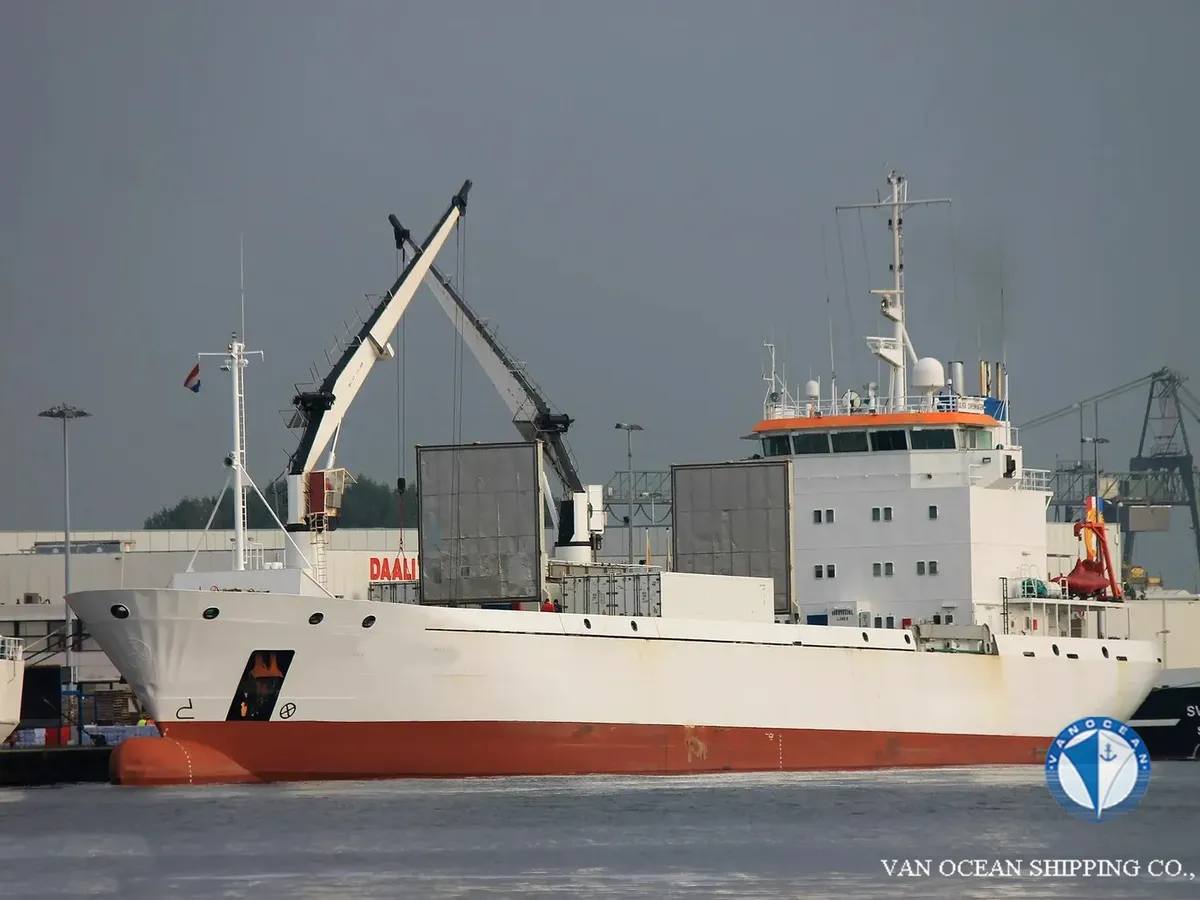 Kapal peti sejuk untuk dijual