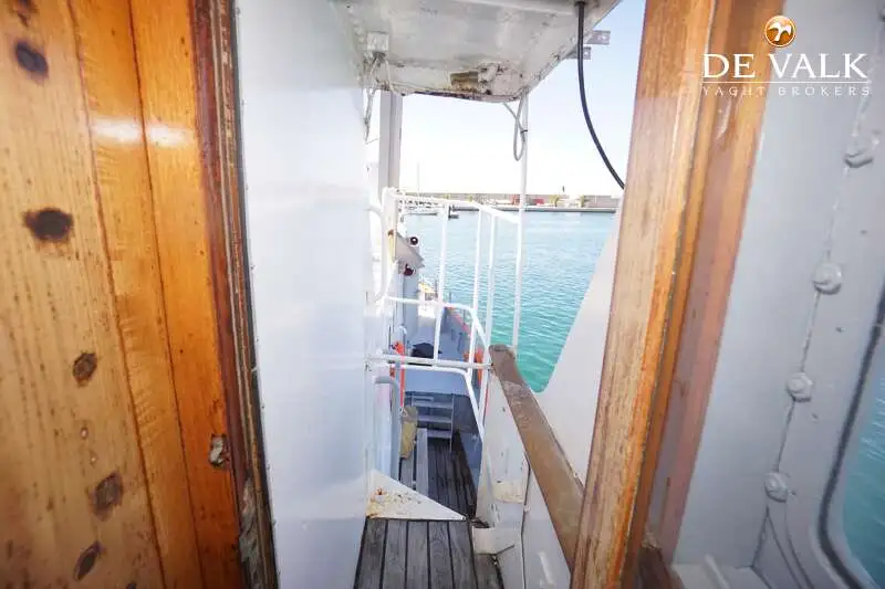 Kapal penyelidik untuk dijual