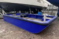 Kapal feri untuk dijual