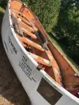 Kapal penyelamat untuk dijual