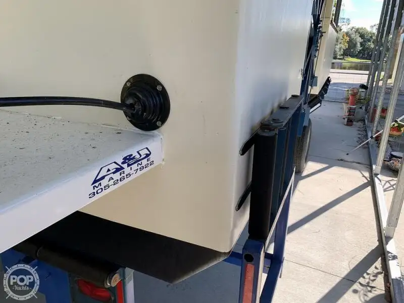 Kapal pelayaran untuk dijual