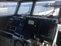 Kapal kerja untuk dijual