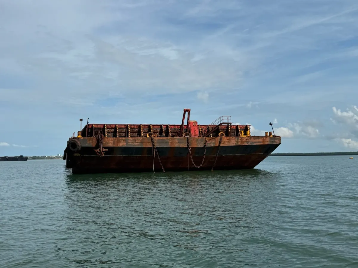 Tongkang untuk dijual