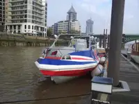 Kapal pelayaran untuk dijual