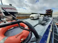 Kapal tinjauan untuk dijual