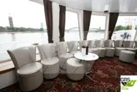 Kapal pelayaran untuk dijual