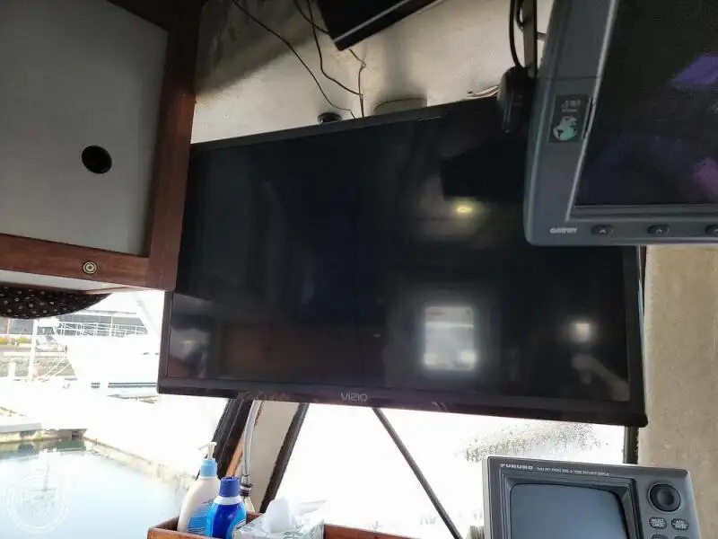 Kapal penyelamat untuk dijual