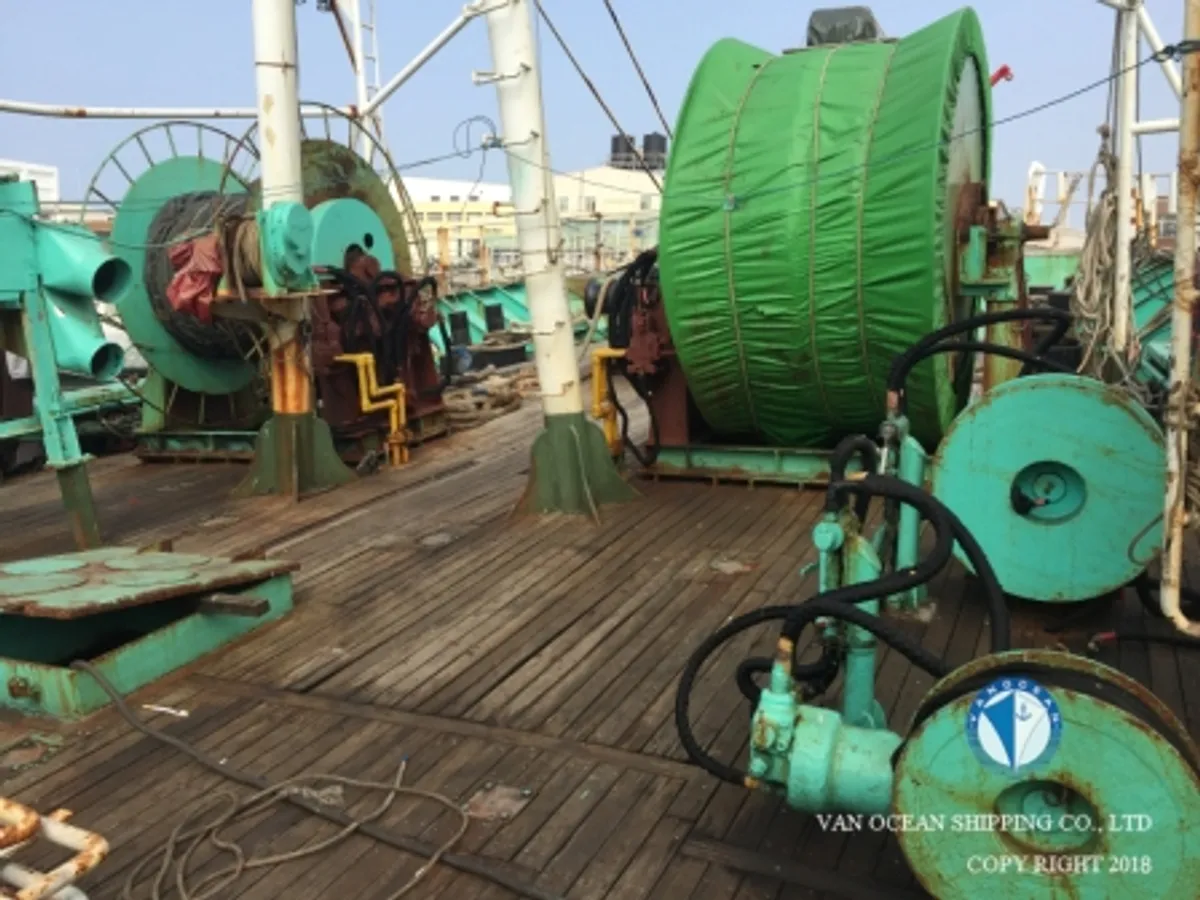 Kapal pencari sotong untuk dijual