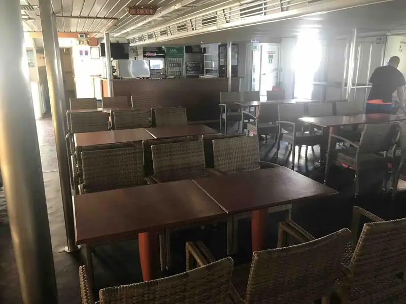Kapal layar untuk dijual