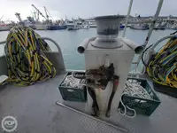 Kapal penyelamat untuk dijual