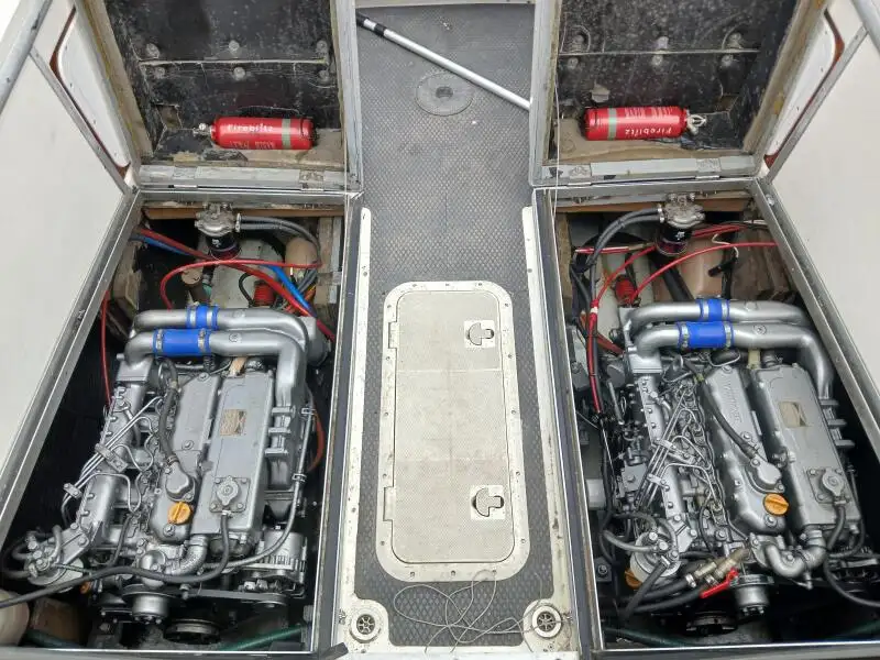 Kapal kerja untuk dijual
