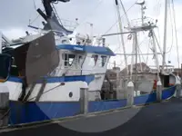 Kapal pukat tunda untuk dijual