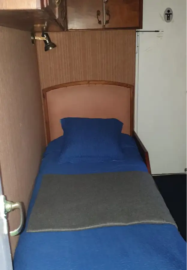 Kapal pelayaran untuk dijual