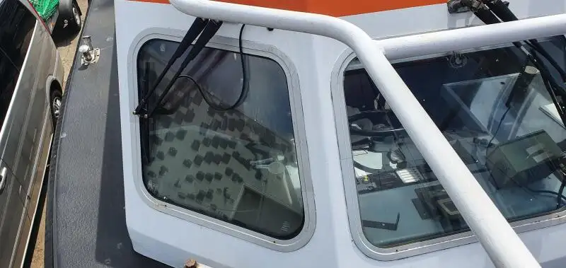 Kapal rondaan untuk dijual