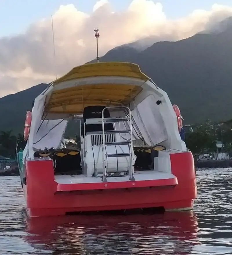 Kapal feri untuk dijual