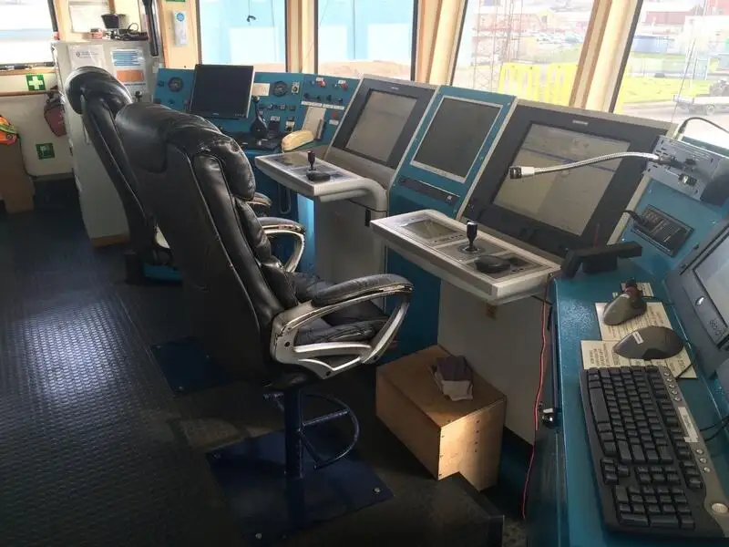 Kapal Bekal Pantas (FSV) untuk dijual